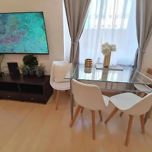 Trendy 2 Flat, Next To Corvin Mall Free Huge Garage! Ac,dishwasher,washmachine, Smart Tv , Budapest Hungary